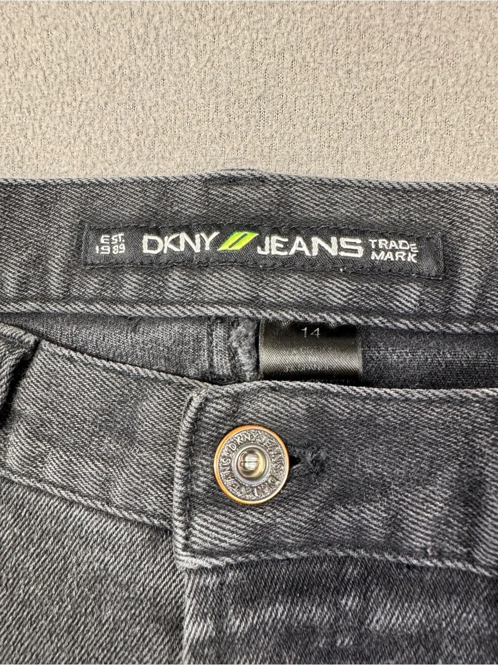 Vintage DKNY Women’s Jeans, Straight Leg Slight Bootcut, Tag sz 14, actual sz 30